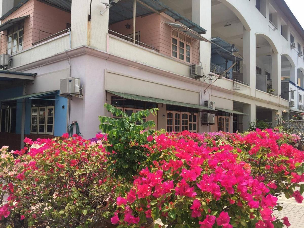 Anchana House Praia de Jomtien Exterior foto