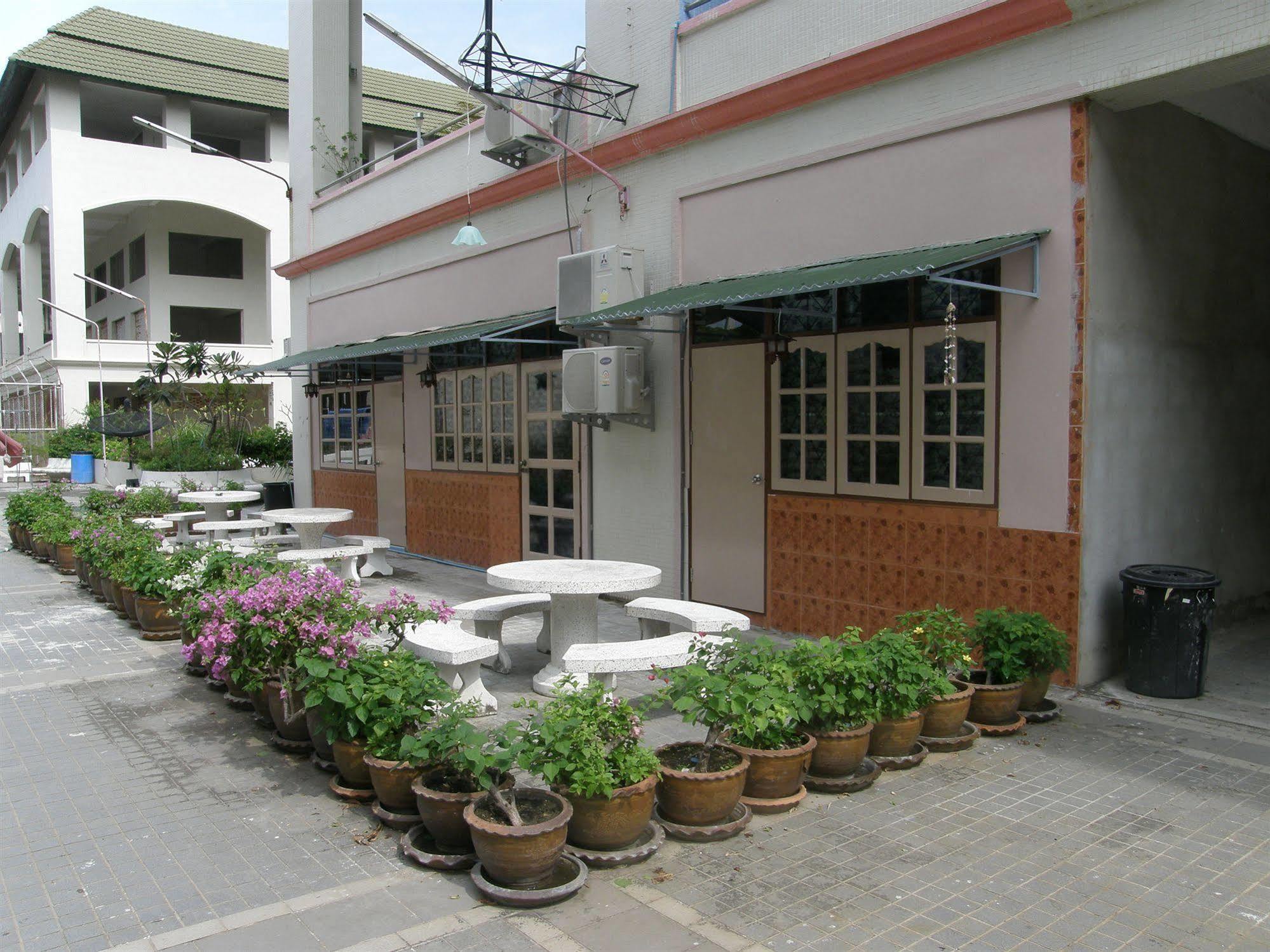 Anchana House Praia de Jomtien Exterior foto