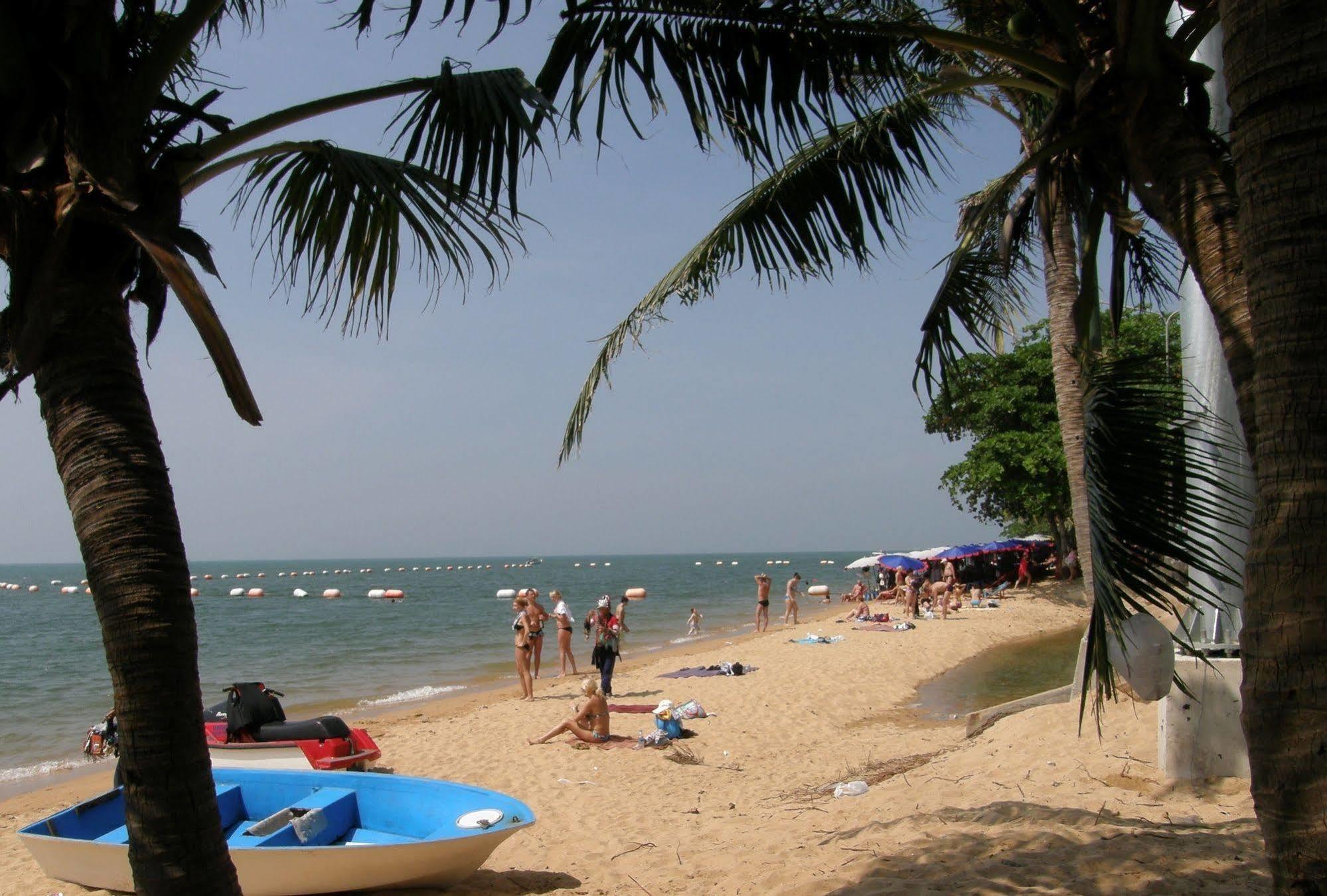 Anchana House Praia de Jomtien Exterior foto